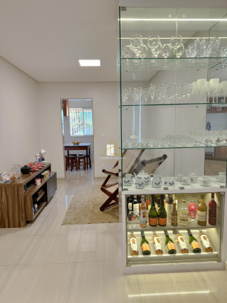 Imagem Casa com 3 Quartos à Venda, 245 m² em Nova Carapina I - Serra