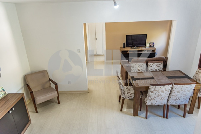 Imagem Imóvel com 2 Quartos à Venda, 111 m² em Santo Antônio - Porto Alegre