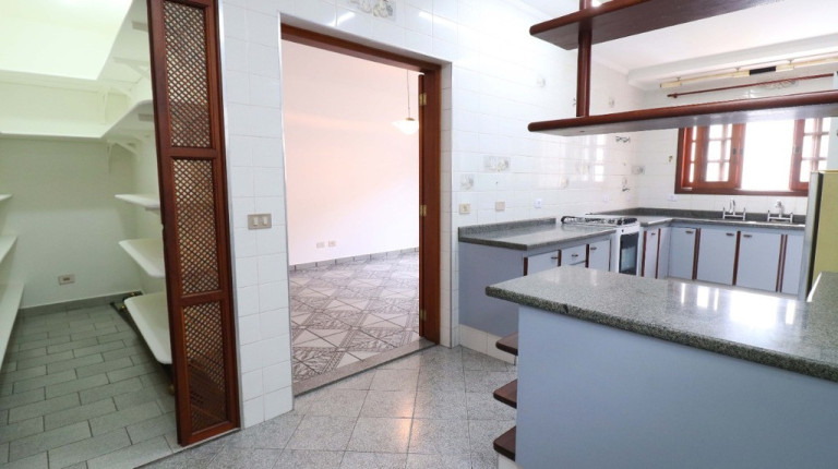 Imagem Casa com 3 Quartos à Venda, em Remédios - Osasco Imagem Casa com 3 Quartos à Venda, em Remédios - Osasco