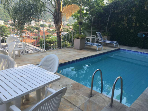 Casa com 4 Quartos à Venda, 360 m² em São Francisco - Niterói