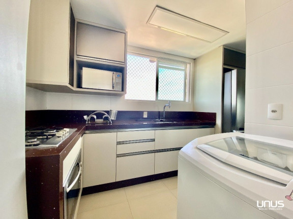 Imagem Apartamento com 2 Quartos à Venda, 78 m² em Centro - Palhoça