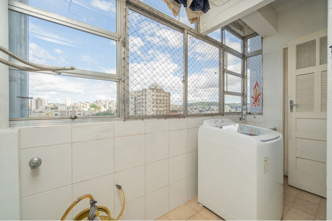 Imagem Imóvel com 3 Quartos à Venda, 110 m² em Rio Branco - Porto Alegre Imagem Imóvel com 3 Quartos à Venda, 110 m² em Rio Branco - Porto Alegre