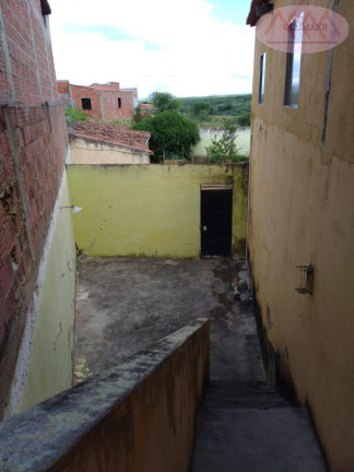 Imagem Sobrado com 2 Quartos à Venda, 98 m² em Mombaça - Mombaça