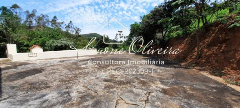 Imagem Chácara com 4 Quartos à Venda, 27.000 m² em Campinas - Pindamonhangaba Imagem Chácara com 4 Quartos à Venda, 27.000 m² em Campinas - Pindamonhangaba