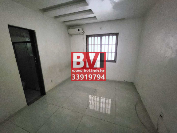 Imagem Casa com 2 Quartos à Venda, 480 m² em Irajá - Rio De Janeiro Imagem Casa com 2 Quartos à Venda, 480 m² em Irajá - Rio De Janeiro