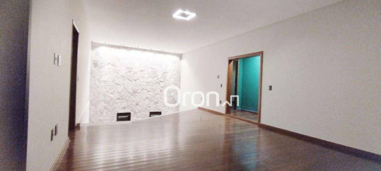 Imagem Sobrado com 4 Quartos à Venda, 340 m² em Jardim Atlântico - Goiânia Imagem Sobrado com 4 Quartos à Venda, 340 m² em Jardim Atlântico - Goiânia
