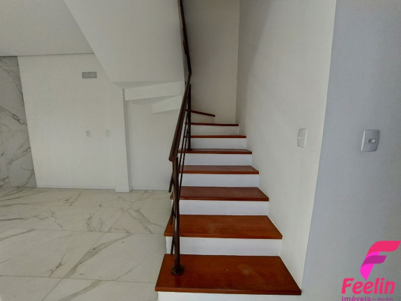 Imagem Casa com 3 Quartos à Venda, 131 m² em Campeche - Florianópolis