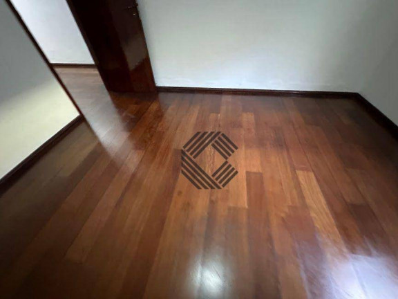 Imagem Casa com 3 Quartos à Venda, 214 m² em Jardim Emília - Sorocaba Imagem Casa com 3 Quartos à Venda, 214 m² em Jardim Emília - Sorocaba