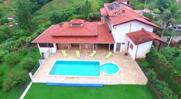 Imagem Imóvel com 3 Quartos à Venda, em Tres Barras - Serra Negra Imagem Imóvel com 3 Quartos à Venda, em Tres Barras - Serra Negra