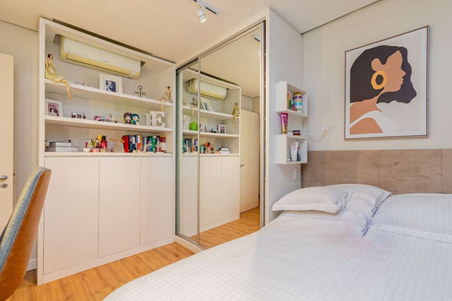 Imagem Imóvel com 3 Quartos à Venda, em Jardim Europa - Porto Alegre Imagem Imóvel com 3 Quartos à Venda, em Jardim Europa - Porto Alegre