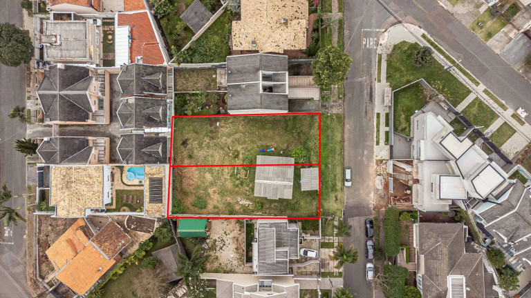 Imagem Terreno à Venda, 840 m² em Mossunguê - Curitiba Imagem Terreno à Venda, 840 m² em Mossunguê - Curitiba