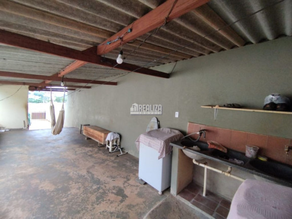 Imagem Casa com 2 Quartos à Venda, 300 m² em Nossa Senhora Da Abadia - Uberaba Imagem Casa com 2 Quartos à Venda, 300 m² em Nossa Senhora Da Abadia - Uberaba