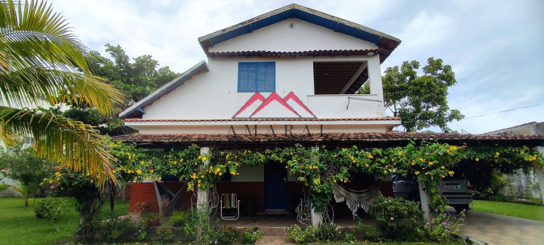 Imagem Casa com 3 Quartos à Venda, 1.000 m² em Cordeirinho (ponta Negra) - Maricá Imagem Casa com 3 Quartos à Venda, 1.000 m² em Cordeirinho (ponta Negra) - Maricá