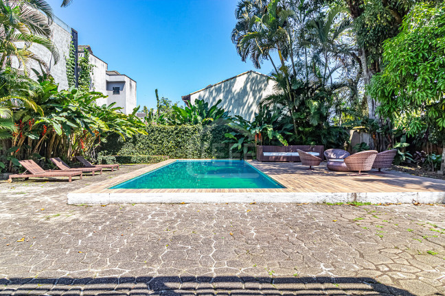 Imagem Casa com 3 Quartos à Venda, 400 m² em Vargem Pequena - Rio De Janeiro Imagem Casa com 3 Quartos à Venda, 400 m² em Vargem Pequena - Rio De Janeiro