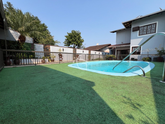 Imagem Sobrado com 3 Quartos à Venda, 230 m² em Boa Vista - Joinville Imagem Sobrado com 3 Quartos à Venda, 230 m² em Boa Vista - Joinville