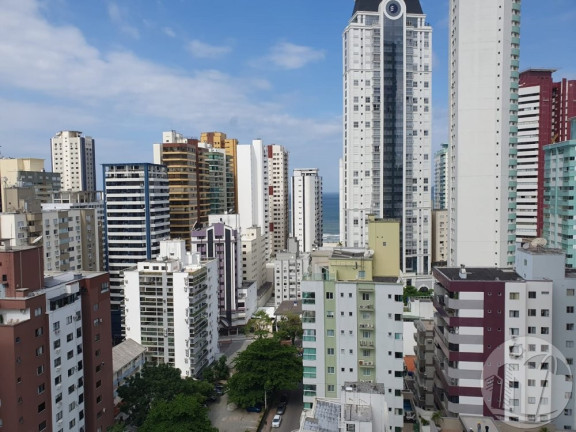 Imagem Apartamento com 3 Quartos à Venda, 136 m² em Centro - Balneário Camboriú Imagem Apartamento com 3 Quartos à Venda, 136 m² em Centro - Balneário Camboriú
