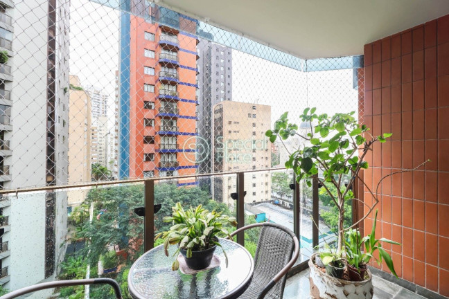 Apartamento com 4 Quartos à Venda, 270 m² em Itaim Bibi - São Paulo