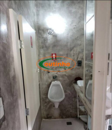 Imagem Casa com 6 Quartos à Venda, 312 m² em Tijuca - Rio De Janeiro Imagem Casa com 6 Quartos à Venda, 312 m² em Tijuca - Rio De Janeiro