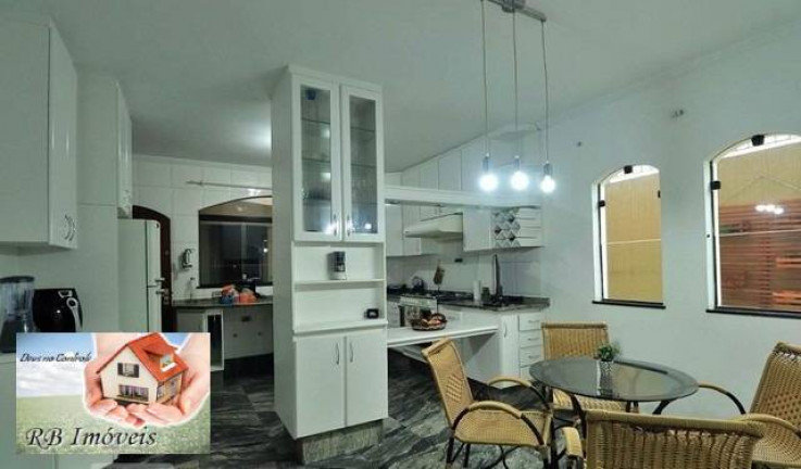 Imagem Casa com 4 Quartos à Venda, 300 m² em Utinga - Santo André Imagem Casa com 4 Quartos à Venda, 300 m² em Utinga - Santo André