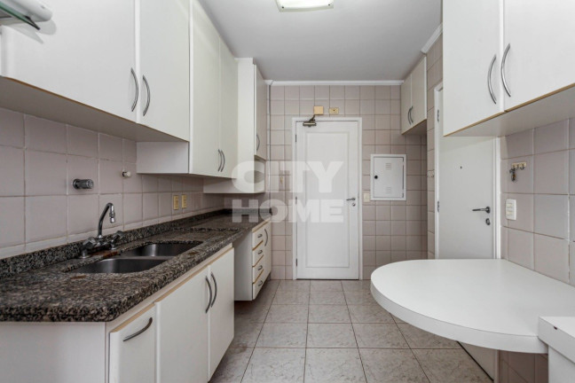 Imagem Apartamento com 2 Quartos à Venda, 250 m² em Itaim Bibi - São Paulo Imagem Apartamento com 2 Quartos à Venda, 250 m² em Itaim Bibi - São Paulo