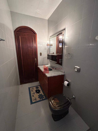Imagem Sobrado com 5 Quartos à Venda, 330 m² em São João - Itajaí Imagem Sobrado com 5 Quartos à Venda, 330 m² em São João - Itajaí