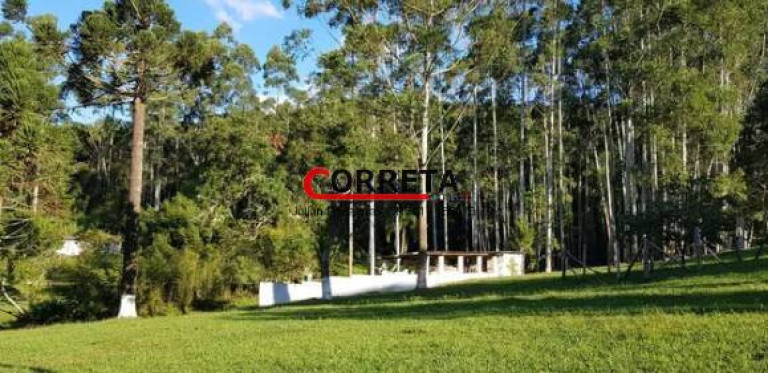 Imagem Casa com 3 Quartos à Venda, 170 m² em Carmo Messias - Ibiúna Imagem Casa com 3 Quartos à Venda, 170 m² em Carmo Messias - Ibiúna