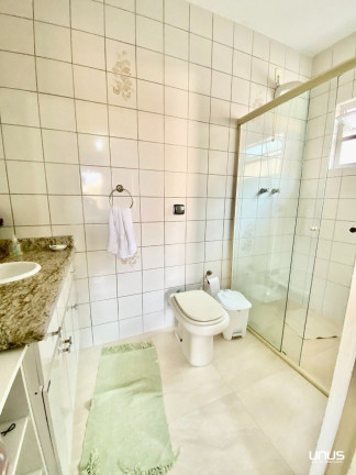 Imagem Casa com 5 Quartos à Venda, 420 m² em Coqueiros - Florianópolis