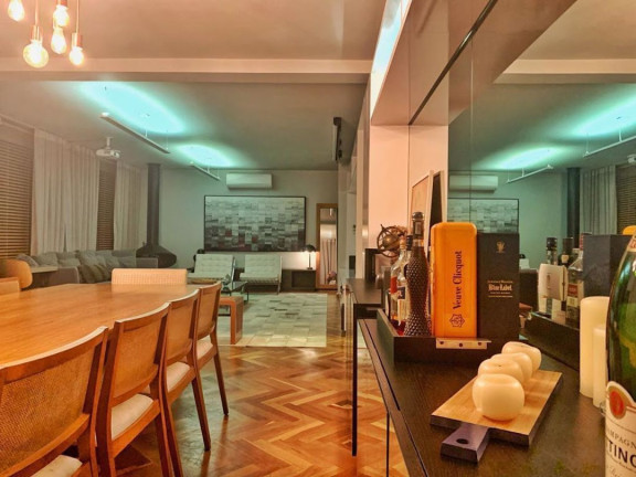 Imagem Apartamento com 4 Quartos à Venda, 215 m² em Pinheiros - São Paulo Imagem Apartamento com 4 Quartos à Venda, 215 m² em Pinheiros - São Paulo