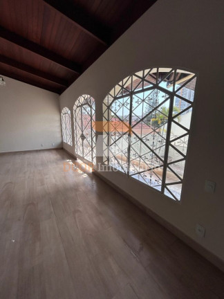 Imagem Casa com 5 Quartos à Venda ou Locação, 200 m² em Centro - Sbc - São Bernardo Do Campo Imagem Casa com 5 Quartos à Venda ou Locação, 200 m² em Centro - Sbc - São Bernardo Do Campo