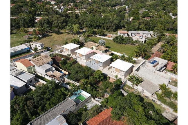 Imagem Casa de Condomínio com 2 Quartos à Venda, 74 m² em Centro - Maricá