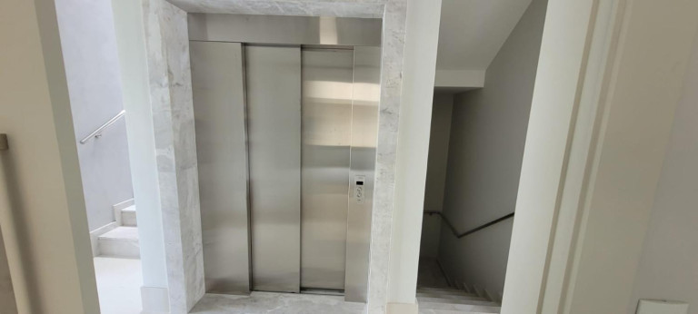 Imagem Casa de Condomínio com 6 Quartos à Venda, 500 m² em Alphaville Empresarial - Barueri
