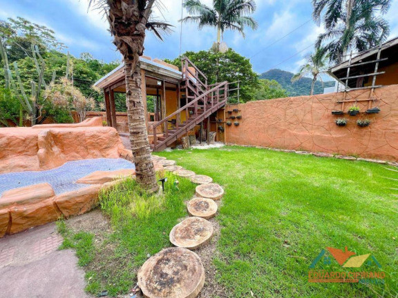 Imagem Casa com 5 Quartos à Venda, 700 m² em Massaguaçu - Caraguatatuba