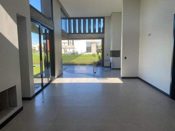 Imagem Casa com 4 Quartos à Venda, 250 m² em Engenho Velho - Torres Imagem Casa com 4 Quartos à Venda, 250 m² em Engenho Velho - Torres