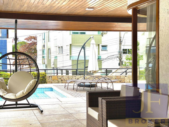 Imagem Casa com 5 Quartos para Temporada, 400 m² em Canasvieiras - Florianópolis Imagem Casa com 5 Quartos para Temporada, 400 m² em Canasvieiras - Florianópolis