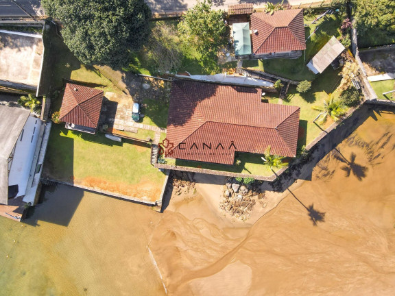 Imagem Casa com 5 Quartos à Venda, 400 m² em Ponta Leste - Angra Dos Reis Imagem Casa com 5 Quartos à Venda, 400 m² em Ponta Leste - Angra Dos Reis