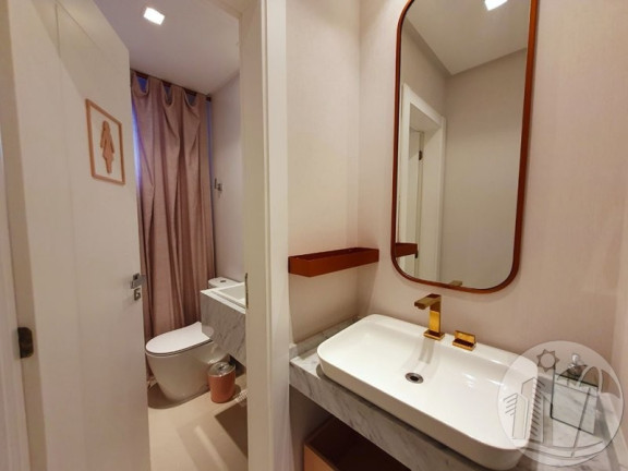 Imagem Apartamento com 3 Quartos à Venda, 146 m² em Centro - Balneário Camboriú Imagem Apartamento com 3 Quartos à Venda, 146 m² em Centro - Balneário Camboriú