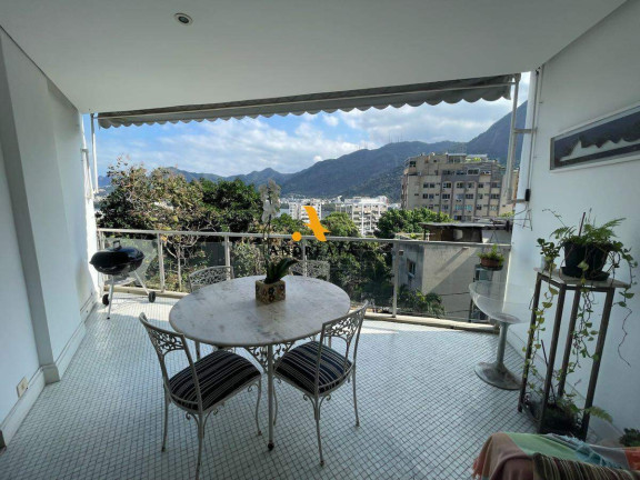 Imagem Apartamento com 4 Quartos à Venda, 235 m² em Lagoa - Rio De Janeiro Imagem Apartamento com 4 Quartos à Venda, 235 m² em Lagoa - Rio De Janeiro