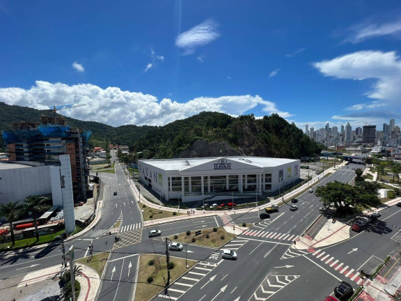 Imagem Apartamento com 2 Quartos à Venda, 57 m² em Centro - Balneário Camboriú