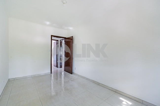 Imagem Imóvel com 2 Quartos à Venda, 162 m² em Higienópolis - Porto Alegre Imagem Imóvel com 2 Quartos à Venda, 162 m² em Higienópolis - Porto Alegre