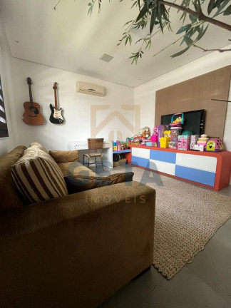 Imagem Casa com 3 Quartos à Venda, 243 m² em Centro - Camboriú