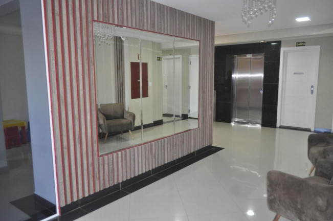 Imagem Apartamento com 2 Quartos à Venda, 67 m² em Novo Mundo - Curitiba