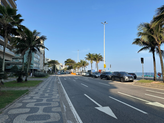 Imagem Imóvel com 2 Quartos à Venda, 85 m² em Leblon - Rio De Janeiro Imagem Imóvel com 2 Quartos à Venda, 85 m² em Leblon - Rio De Janeiro