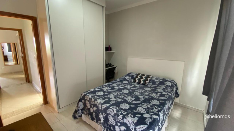 Imagem Sobrado com 3 Quartos à Venda, 140 m² em Vila Margarida - Campo Grande