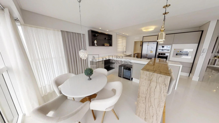 Imagem Apartamento com 5 Quartos à Venda, 237 m² em Centro - Balneário Camboriú Imagem Apartamento com 5 Quartos à Venda, 237 m² em Centro - Balneário Camboriú