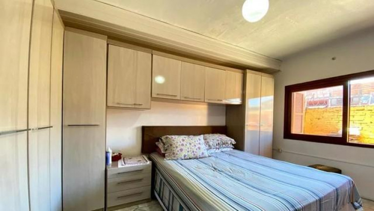 Imagem Casa com 3 Quartos à Venda, 200 m² em Industrial - Novo Hamburgo Imagem Casa com 3 Quartos à Venda, 200 m² em Industrial - Novo Hamburgo