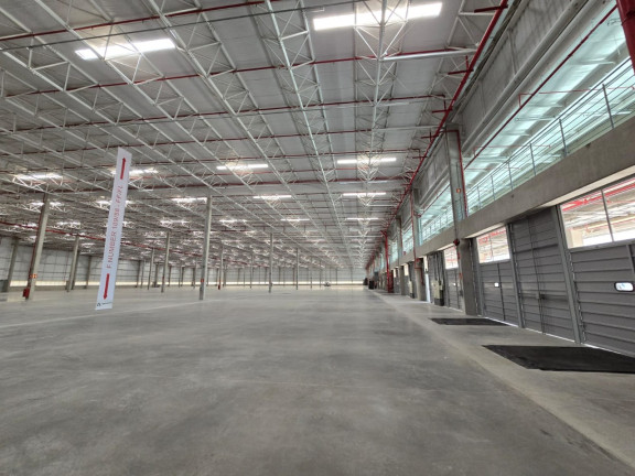 Imagem Imóvel para Alugar, 2.451 m² em Quinhaú - Embu Das Artes Imagem Imóvel para Alugar, 2.451 m² em Quinhaú - Embu Das Artes