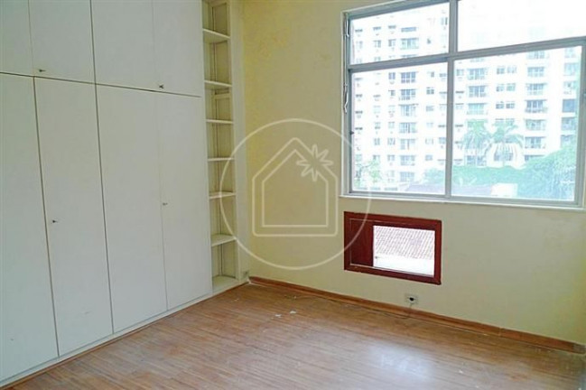 Imagem Apartamento com 3 Quartos à Venda, 129 m² em Cosme Velho - Rio De Janeiro Imagem Apartamento com 3 Quartos à Venda, 129 m² em Cosme Velho - Rio De Janeiro