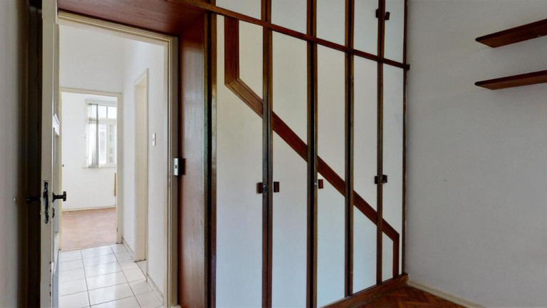 Imagem Imóvel com 3 Quartos à Venda, em Tijuca - Rio De Janeiro Imagem Imóvel com 3 Quartos à Venda, em Tijuca - Rio De Janeiro