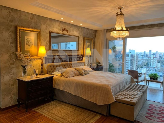 Imagem Imóvel com 4 Quartos à Venda, 418 m² em Petrópolis - Porto Alegre Imagem Imóvel com 4 Quartos à Venda, 418 m² em Petrópolis - Porto Alegre