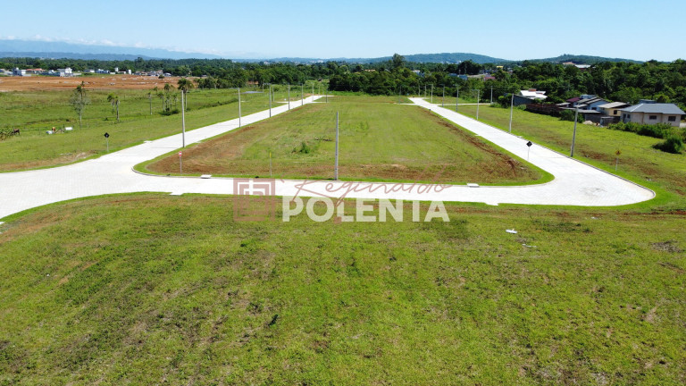 Imagem Terreno à Venda, 360 m² em Primeira Linha - Criciúma